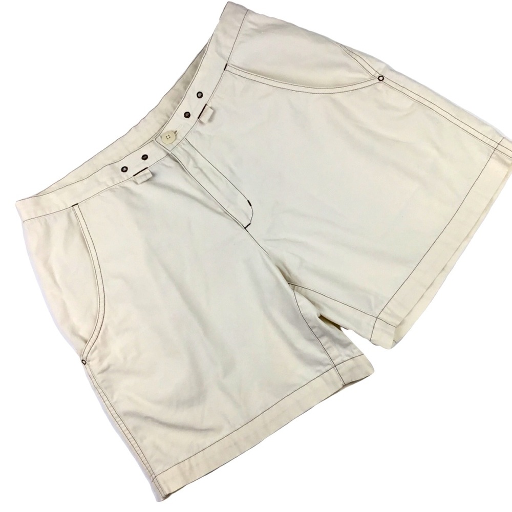 Patagonia Organic Cotton Trail Shorts in Off-White. Sz. M
